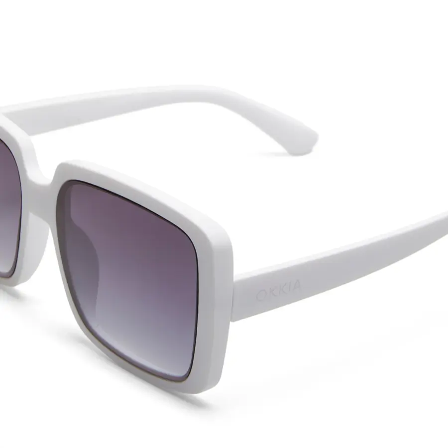 Alternative view of Okkia Alessia